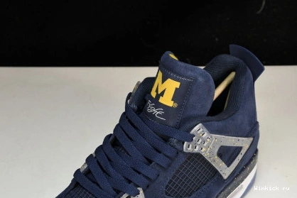 4 Retro Jordan Michigan 0927
